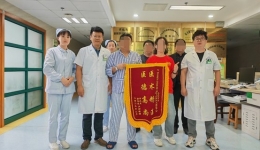 【卓越医疗在湖一】 精准“拆弹”，守护生命 ——湖医附一医院成功救治一例胸主动脉夹层患者