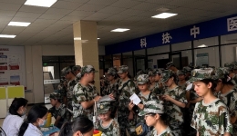 “一站式体检”进校园，守护学子健康第一站